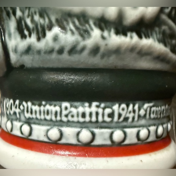 Vintage Train Themed Ceramic Beer Steins - Black and White - Picture 7 of 8